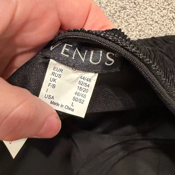 VENUS Elegant Black and Purple Fringe dress large EUC - Picture 6 of 6